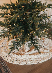 Snow Flurry Tree Skirt (Crochet)